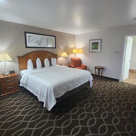 Ramada Bayside Inn & Suites ユーレカ エクステリア 写真