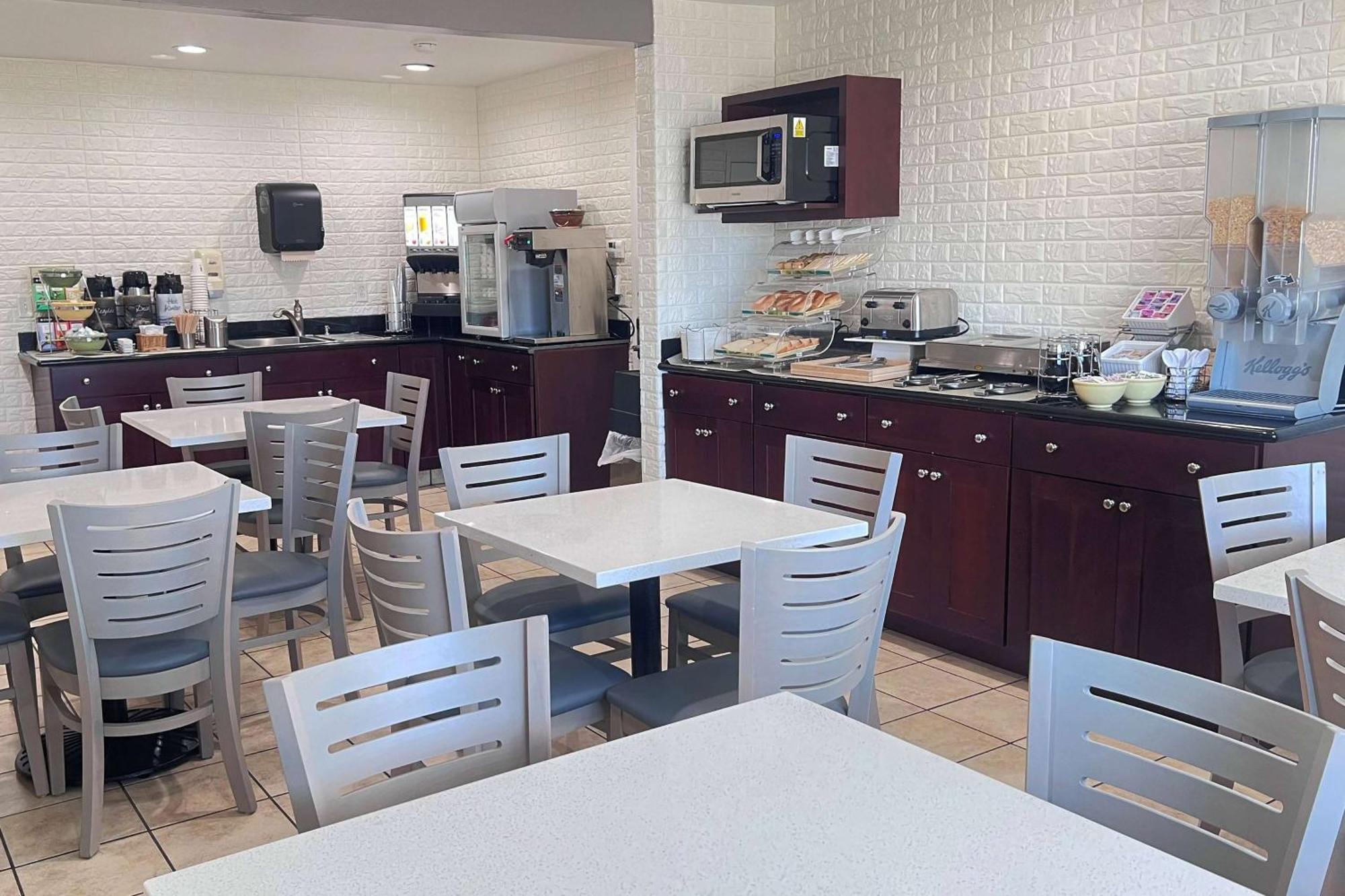 Ramada Bayside Inn & Suites ユーレカ エクステリア 写真